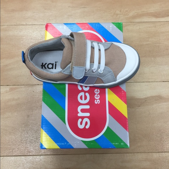 See Kai Run Donovan Sneakers NWT S13, 3Youth - Picture 3 of 8